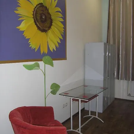 Hostel Raiduzhny Kharkiv Room photo